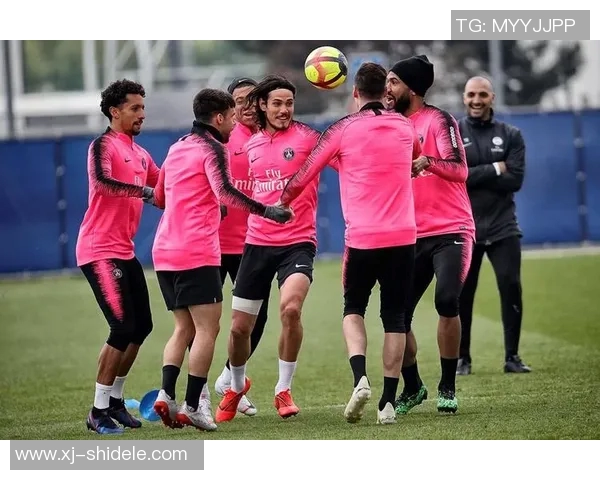 与足球明星亲密接触的日子我在他们家中体验不一样的生活与乐趣