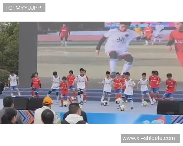 射箭与足球的奇妙结合揭秘哪位足球明星展现了这一独特技能